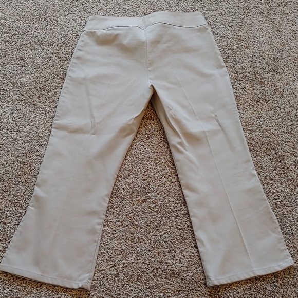 Khaki Capris, Size 5 - Picture 7 of 7